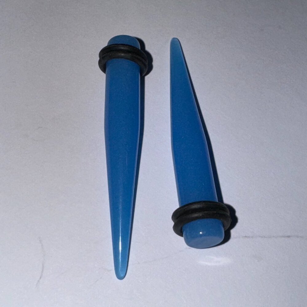Blue 0 Gauge Glow-In-The-Dark UV Acrylic Gauging Tapers